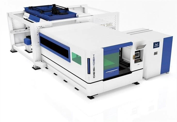Full Cover Auto Loading And Unloading CNC Laser Cutting Machine 1500W For Metal Sheet